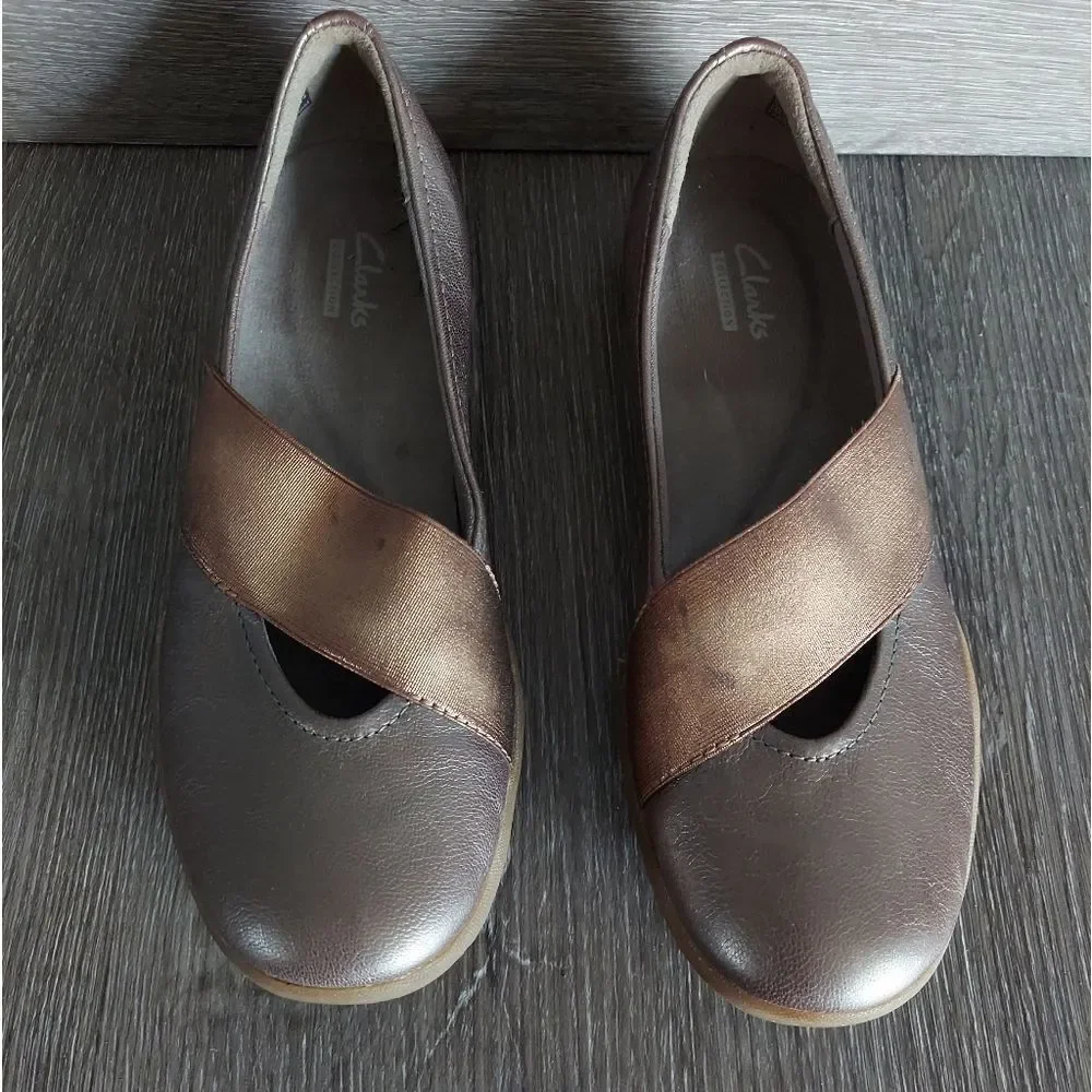 Clarks Collection- Vailee Pine Bronze Pewter Mary Jane Ballet Flat Size 6.5